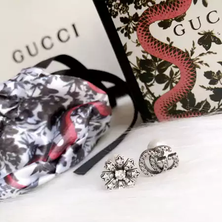 Gucci ピアス