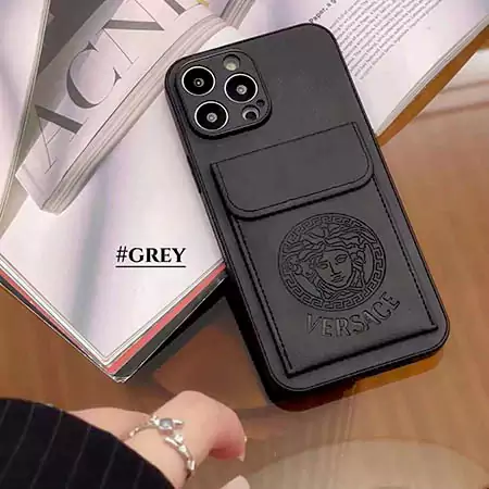 高级 ビジネス ヴェルサーチ iPhone 16 携帯ケース レザー カード収納 背面 スマホケース 型押し SC23051721