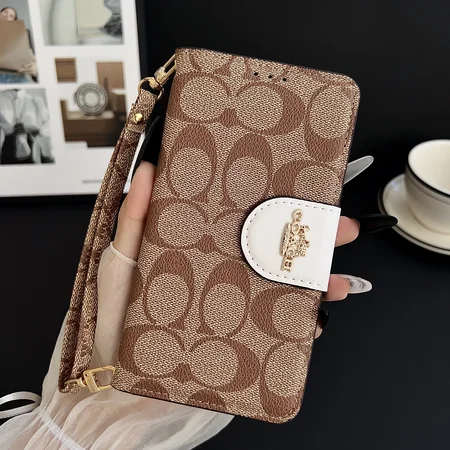 coach iphone17ケース 手帳型