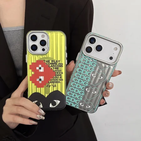 iPhone17ケース コムデギャルソン