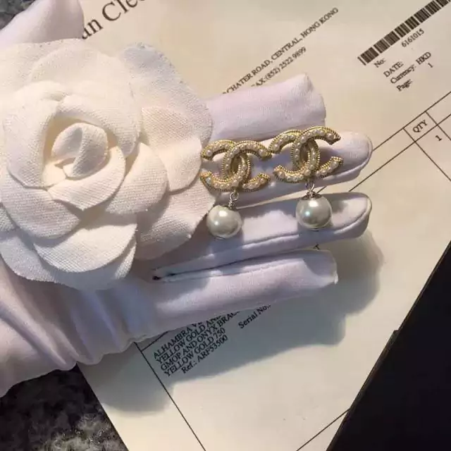 CHANEL ピアス