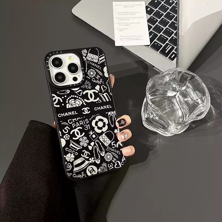 スマホ カバー 個性