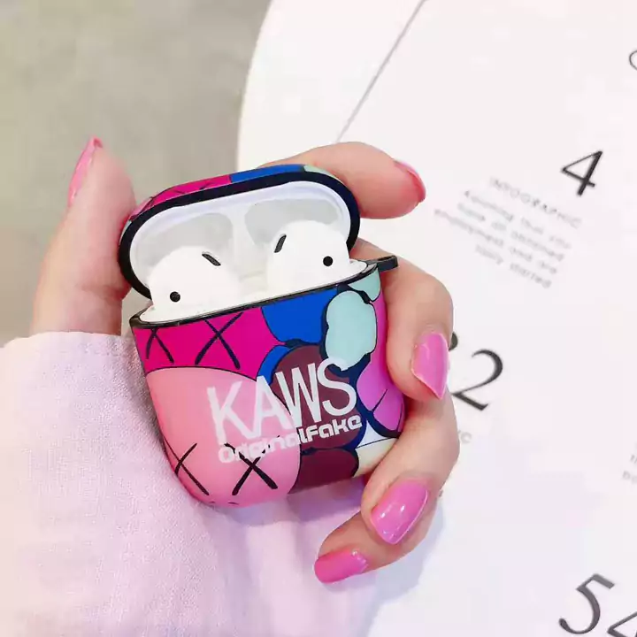 カウズつや消し
